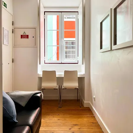 아파트 Modern Close To Timeout Market